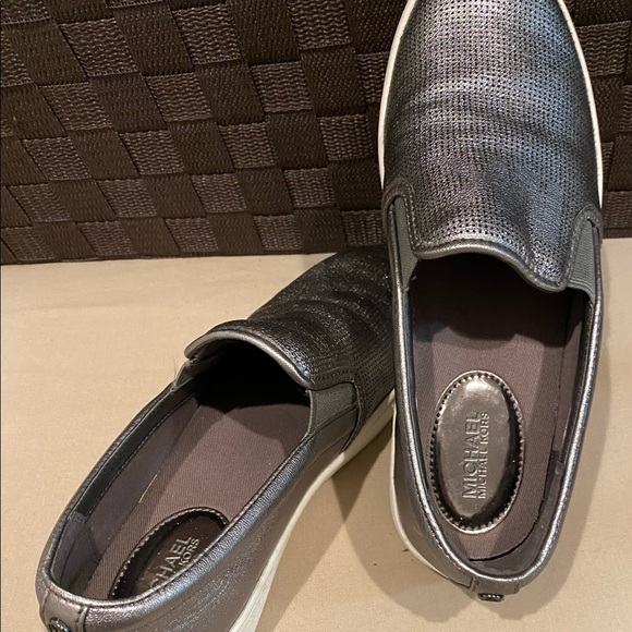 Michael Kors Shoes - Picture 2 of 2